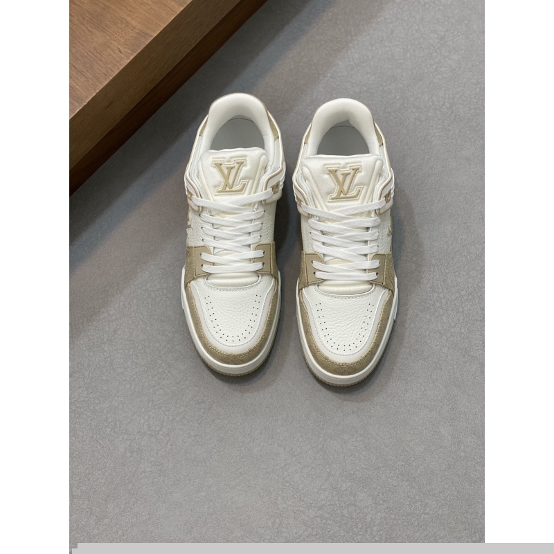 l**is V*t*n sneakers